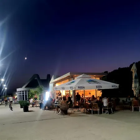 Boat Night Ботель